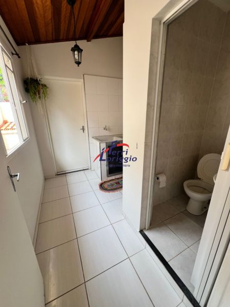 Sobrado Residencial com 3 quartos e 3 banheiros à venda no bairro Centro, Guaratingueta