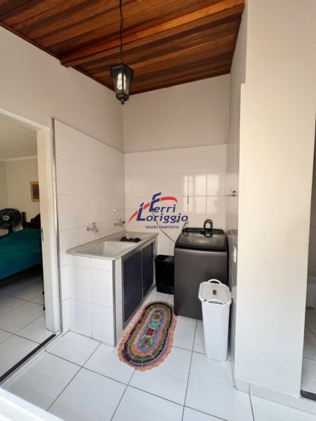 Sobrado Residencial com 3 quartos e 3 banheiros à venda no bairro Centro, Guaratingueta