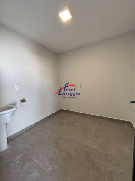 Casa com 2 quartos e 4 banheiros à venda no bairro Village Santana, Guaratingueta