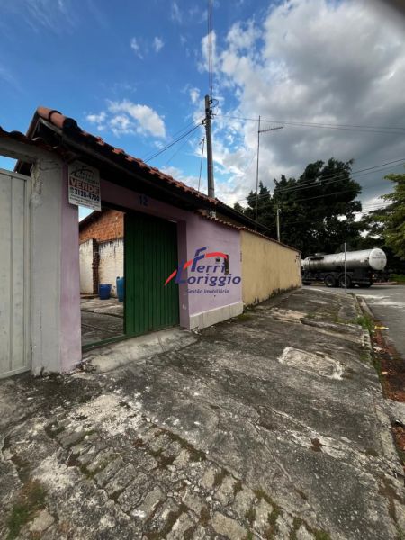Casa com 2 quartos e 1 banheiro à venda no bairro Engenheiro Neiva, Guaratingueta