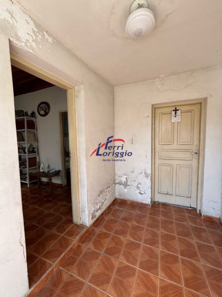 Casa com 3 quartos e 1 banheiro à venda no bairro Sao Benedito, Guaratingueta