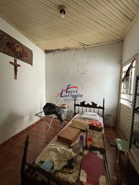 Casa com 3 quartos e 1 banheiro à venda no bairro Sao Benedito, Guaratingueta