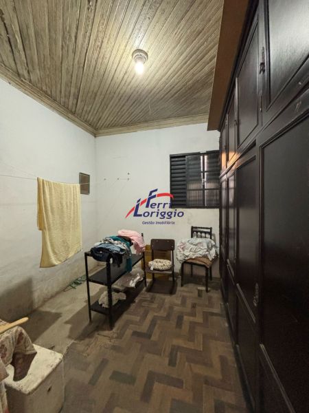 Casa com 3 quartos e 1 banheiro à venda no bairro Sao Benedito, Guaratingueta