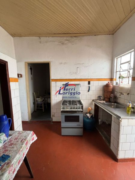 Casa com 3 quartos e 1 banheiro à venda no bairro Sao Benedito, Guaratingueta