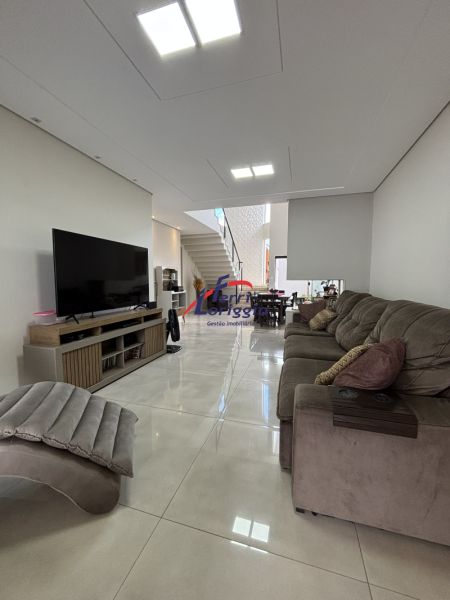 Casa com 4 quartos e 5 banheiros à venda no bairro Parque das Alamedas, Guaratingueta