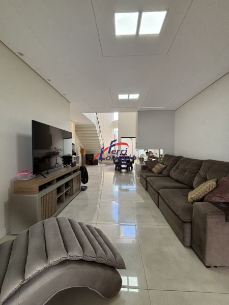 Casa com 4 quartos e 5 banheiros à venda no bairro Parque das Alamedas, Guaratingueta