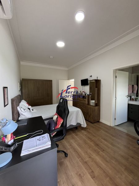 Casa com 4 quartos e 5 banheiros à venda no bairro Parque das Alamedas, Guaratingueta