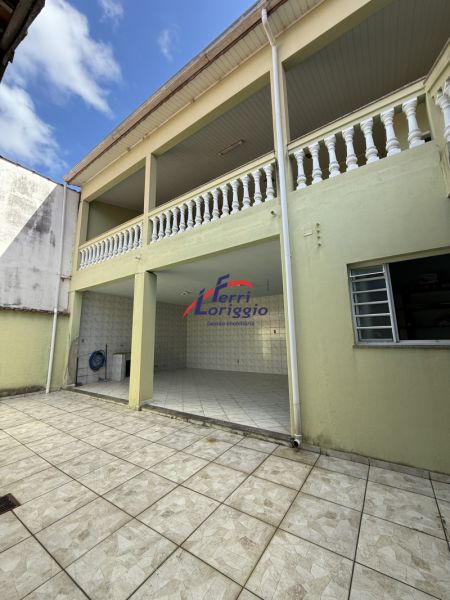 Casa com 3 quartos e 4 banheiros à venda no bairro Village Santana, Guaratingueta