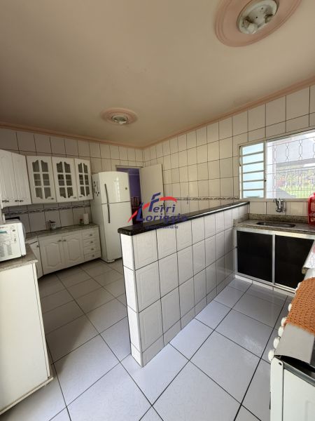 Casa com 3 quartos e 4 banheiros à venda no bairro Village Santana, Guaratingueta