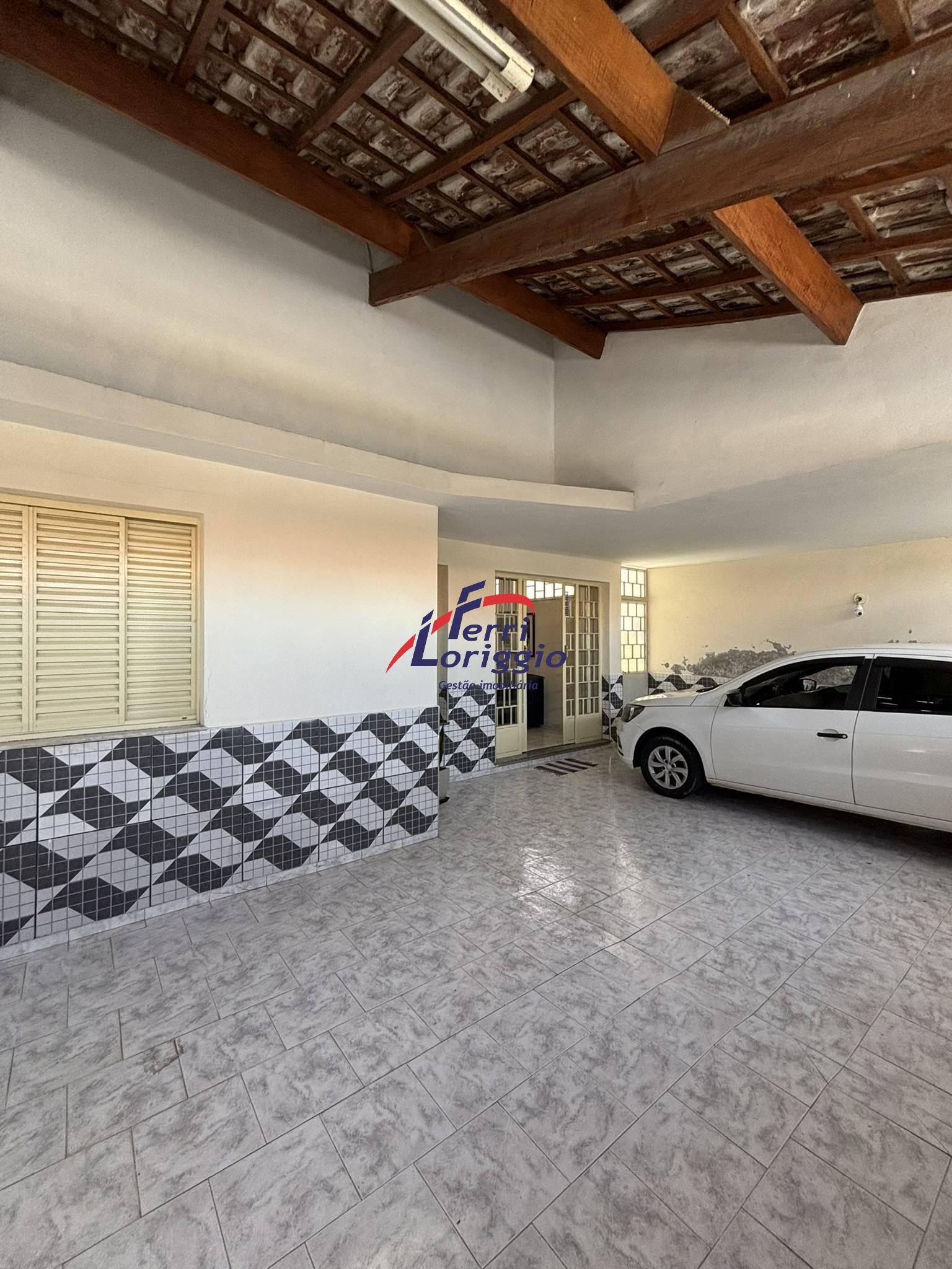 Casa com 4 quartos e 4 banheiros à venda no bairro Pedregulho, Guaratingueta
