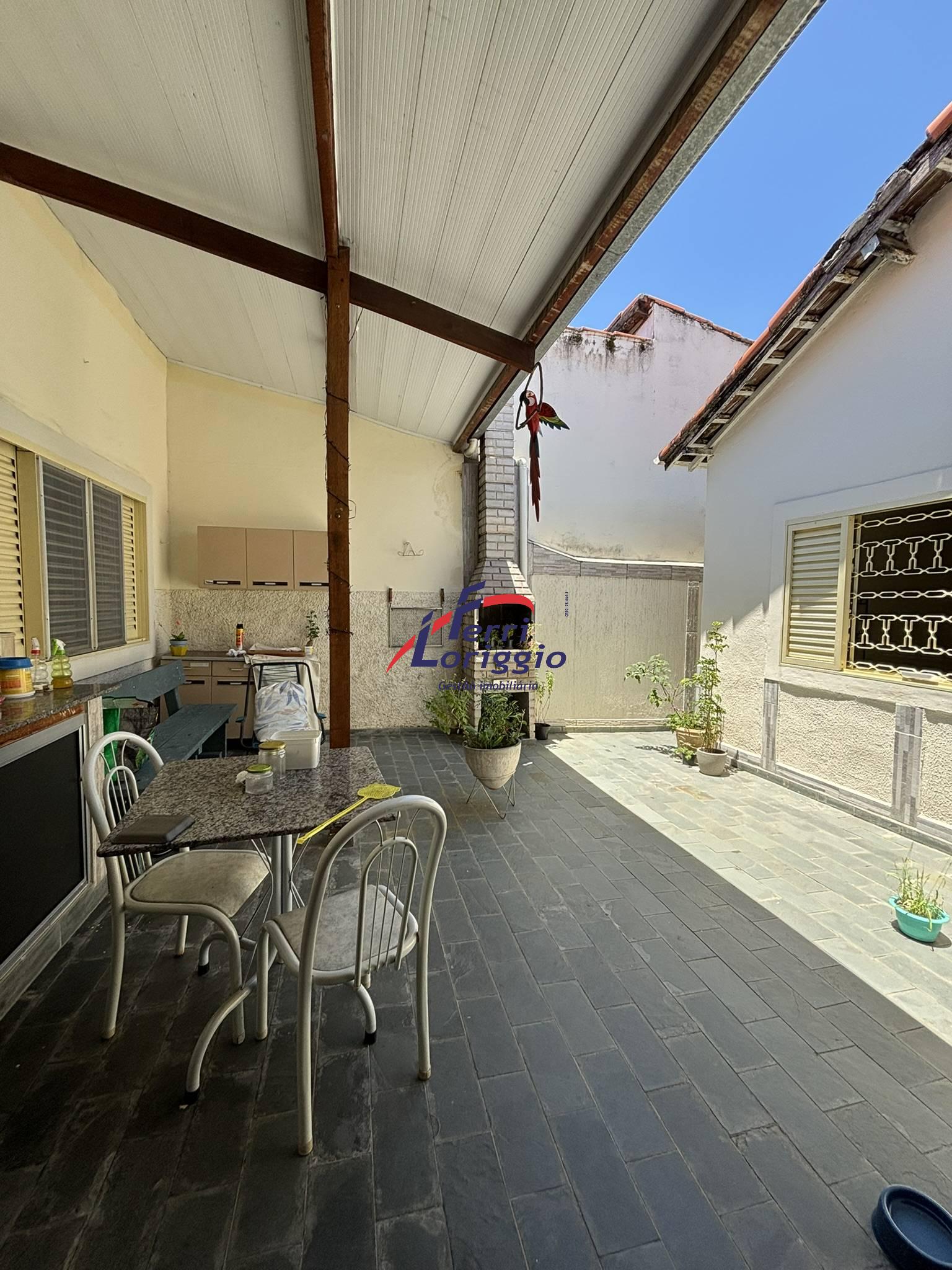 Casa com 4 quartos e 4 banheiros à venda no bairro Pedregulho, Guaratingueta