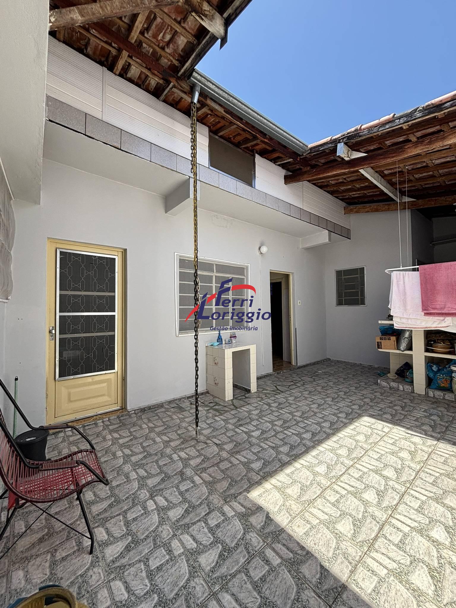 Casa com 4 quartos e 4 banheiros à venda no bairro Pedregulho, Guaratingueta