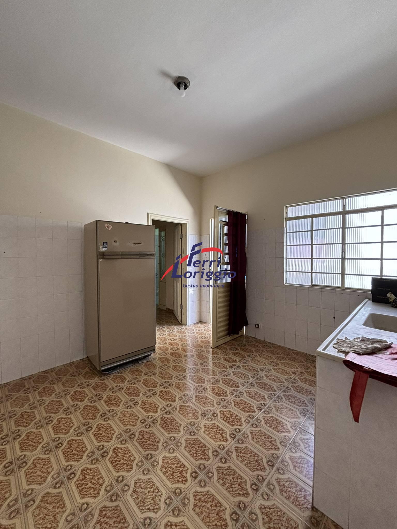 Casa com 4 quartos e 4 banheiros à venda no bairro Pedregulho, Guaratingueta