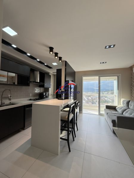 Apartamento com 2 quartos e 2 banheiros à venda no bairro Jardim Coelho Neto, Guaratingueta