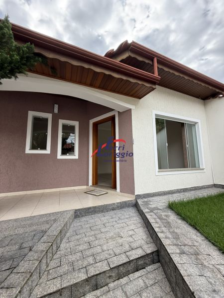 Casa com 3 quartos e 3 banheiros à venda no bairro Portal das Colinas, Guaratingueta