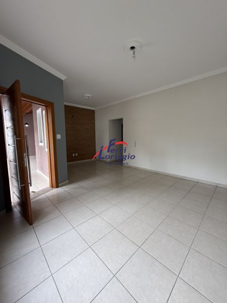 Casa com 3 quartos e 3 banheiros à venda no bairro Portal das Colinas, Guaratingueta