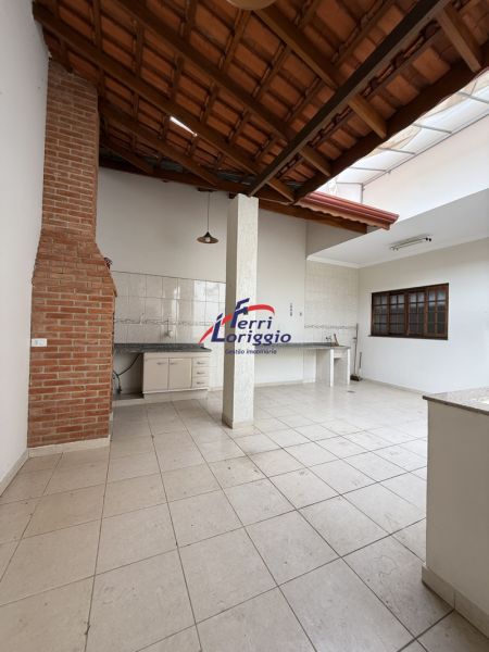 Casa com 3 quartos e 3 banheiros à venda no bairro Portal das Colinas, Guaratingueta