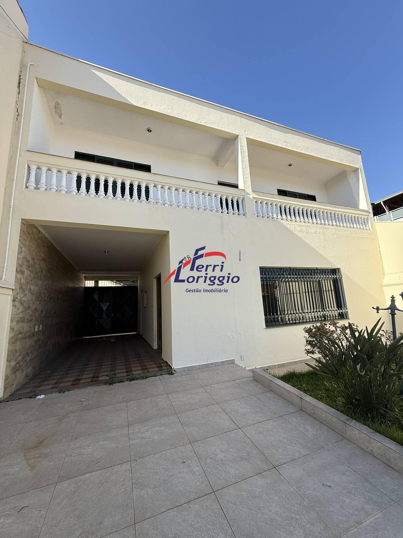 Casa com 3 quartos e 3 banheiros à venda no bairro Pedregulho, Guaratingueta
