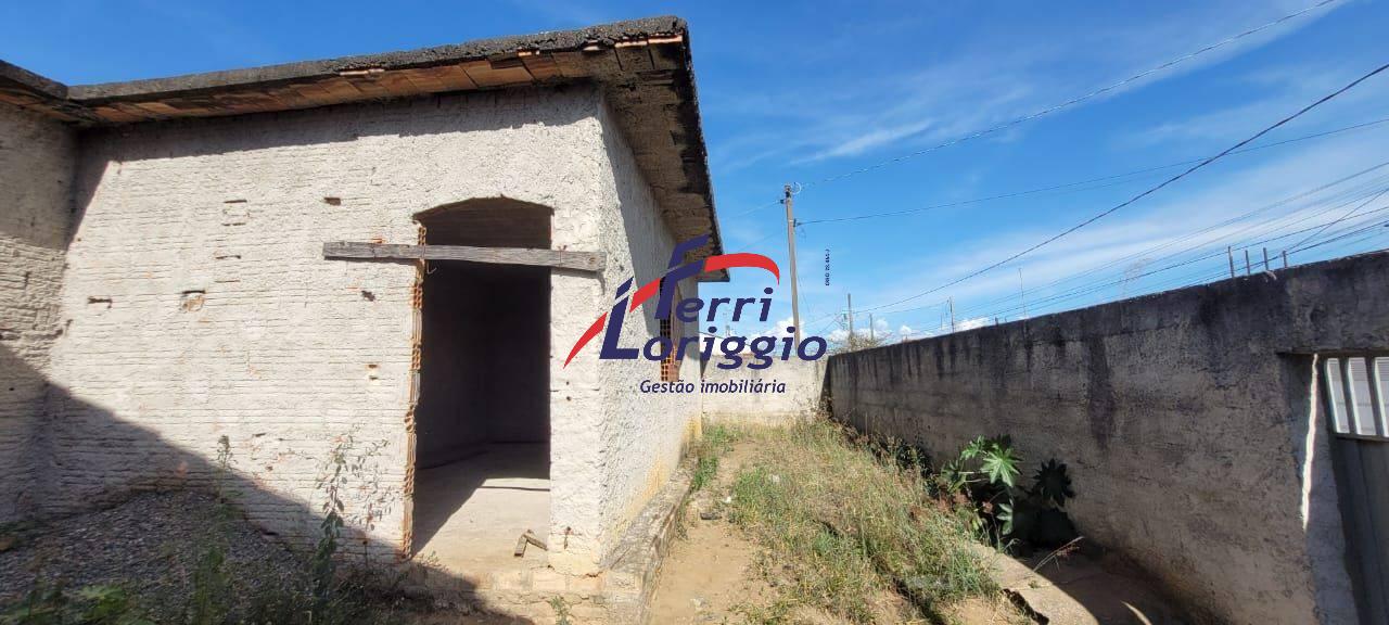 Casa com 3 quartos e 1 banheiro à venda no bairro Santa Luzia, Guaratingueta