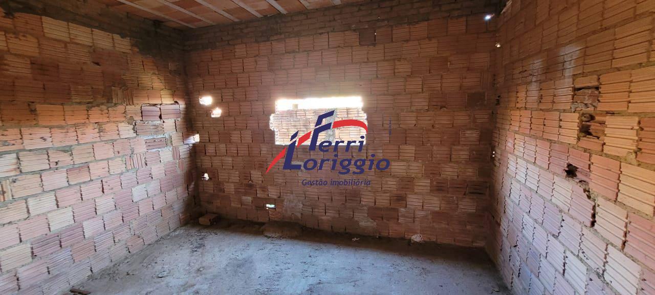 Casa com 3 quartos e 1 banheiro à venda no bairro Santa Luzia, Guaratingueta