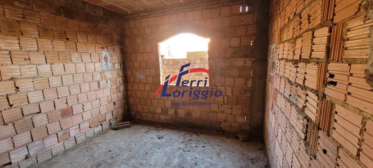 Casa com 3 quartos e 1 banheiro à venda no bairro Santa Luzia, Guaratingueta