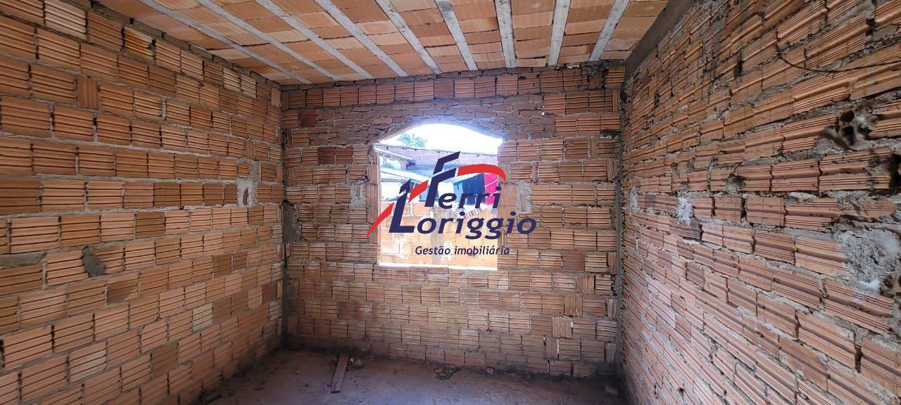 Casa com 3 quartos e 1 banheiro à venda no bairro Santa Luzia, Guaratingueta