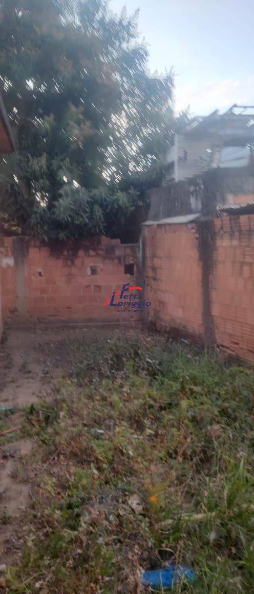 Casa com 3 quartos e 1 banheiro à venda no bairro Santa Luzia, Guaratingueta