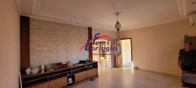 Casa com 3 quartos e 2 banheiros à venda no bairro Jardim Rony, Guaratingueta