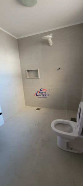Casa com 3 quartos e 2 banheiros à venda no bairro Jardim Rony, Guaratingueta