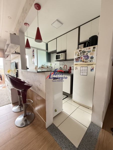 Apartamento com 2 quartos e 2 banheiros à venda no bairro Portal das Colinas, Guaratingueta