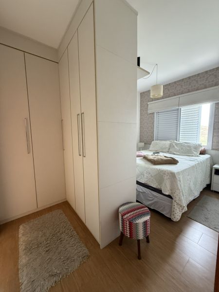 Apartamento com 2 quartos e 2 banheiros à venda no bairro Portal das Colinas, Guaratingueta