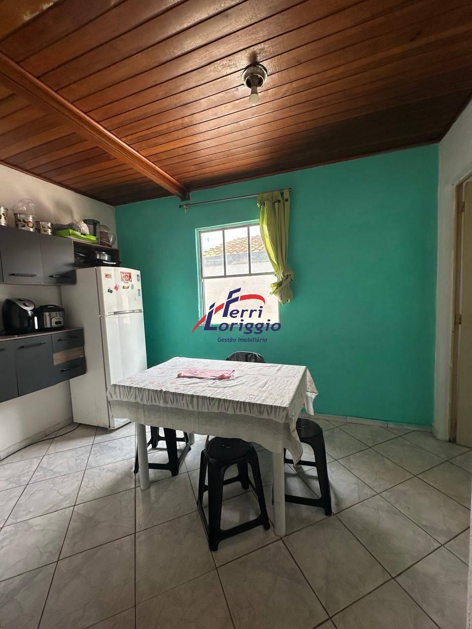 Casa com 3 quartos e 2 banheiros à venda no bairro Parque Santa Clara, Guaratingueta
