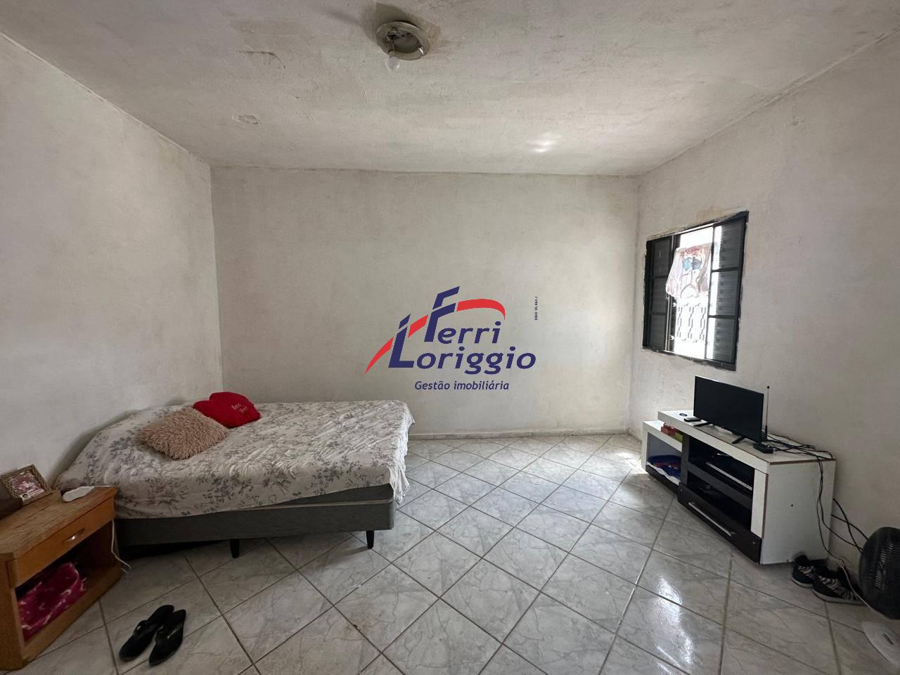 Casa com 3 quartos e 2 banheiros à venda no bairro Parque Santa Clara, Guaratingueta