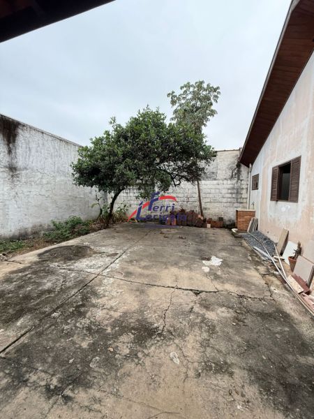 Casa com 3 quartos e 2 banheiros à venda no bairro Jardim Rony, Guaratingueta