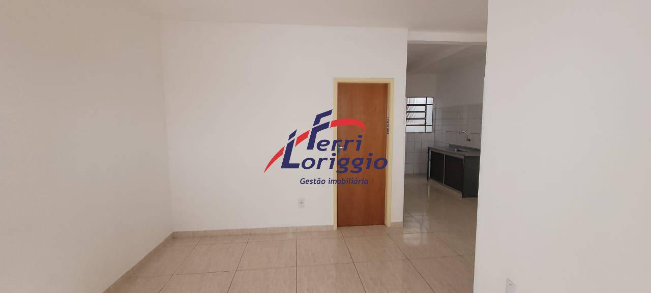 Casa com 6 quartos e 3 banheiros à venda no bairro Santa Rita, Guaratingueta