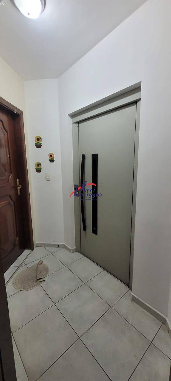 Apartamento com 3 quartos e 3 banheiros à venda no bairro Campo do Galvao, Guaratingueta