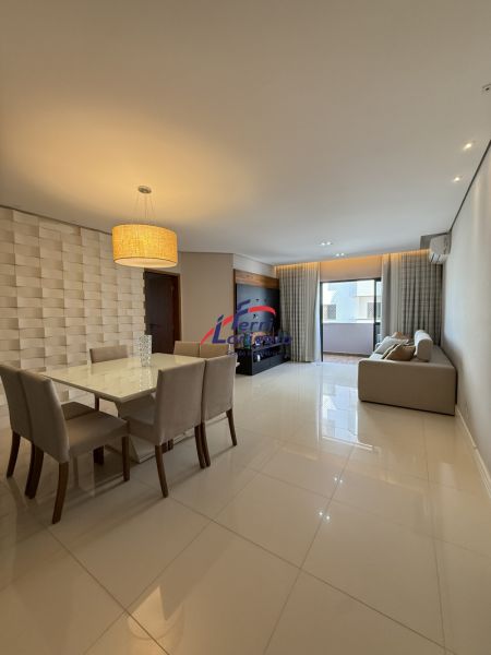 Apartamento com 3 quartos e 2 banheiros à venda no bairro Vila Indiana, Guaratingueta