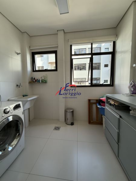 Apartamento com 3 quartos e 2 banheiros à venda no bairro Vila Indiana, Guaratingueta