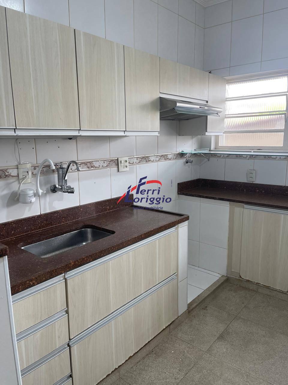 Casa com 3 quartos e 1 banheiro à venda no bairro Pedregulho, Guaratingueta