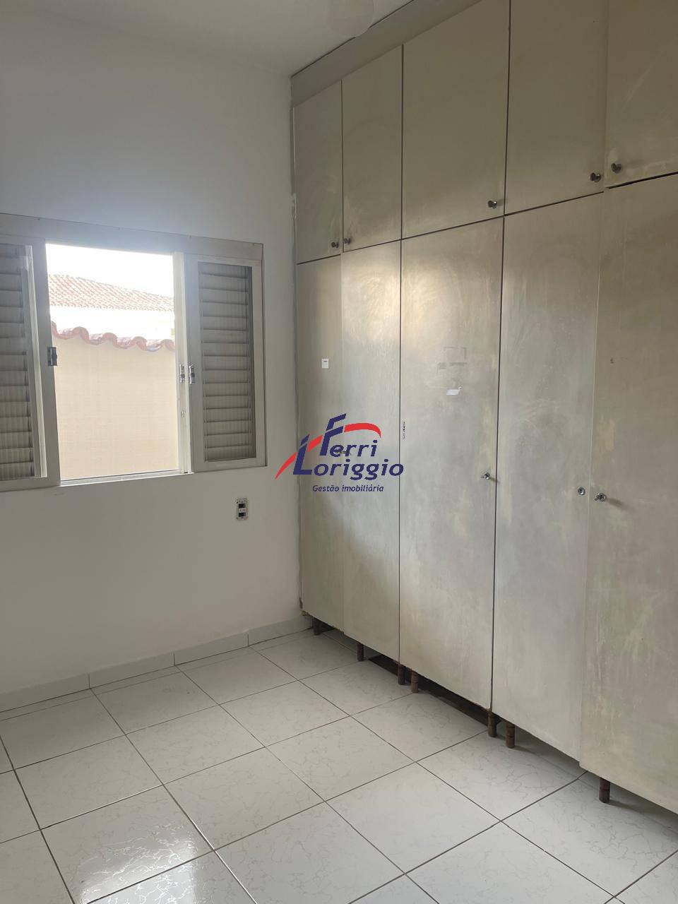Casa com 3 quartos e 1 banheiro à venda no bairro Pedregulho, Guaratingueta