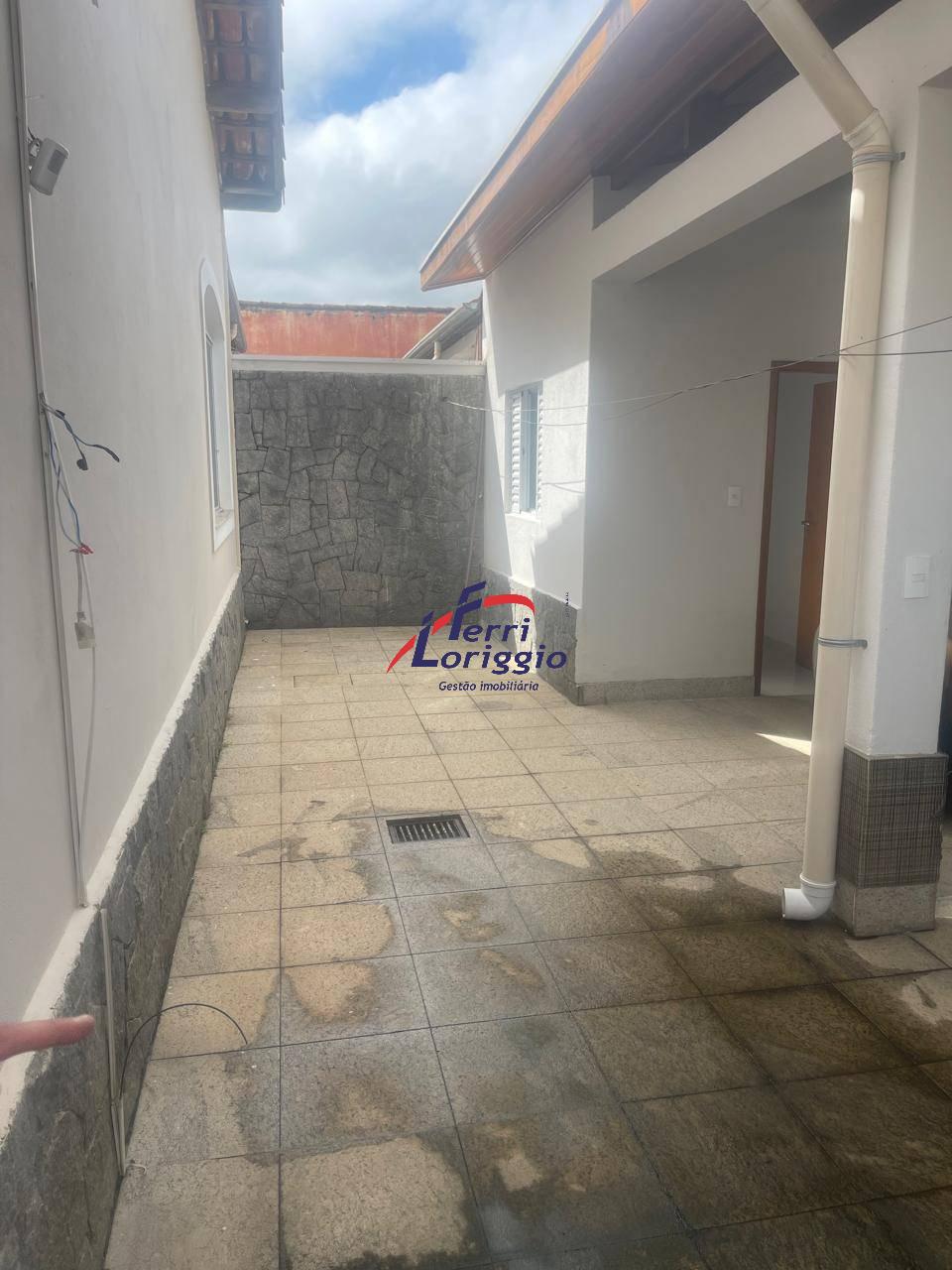Casa com 3 quartos e 1 banheiro à venda no bairro Pedregulho, Guaratingueta