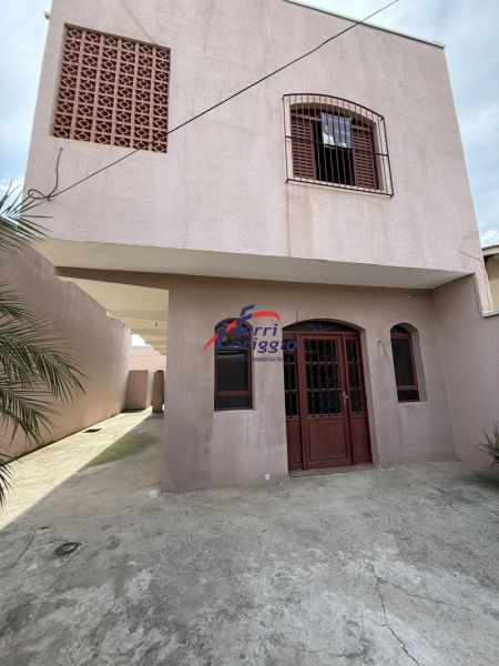 Casa com 3 quartos e 3 banheiros à venda no bairro Jardim do Vale, Guaratingueta