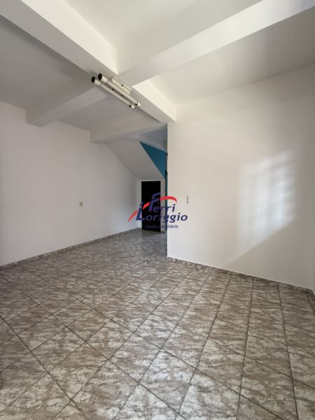 Casa com 3 quartos e 3 banheiros à venda no bairro Jardim do Vale, Guaratingueta