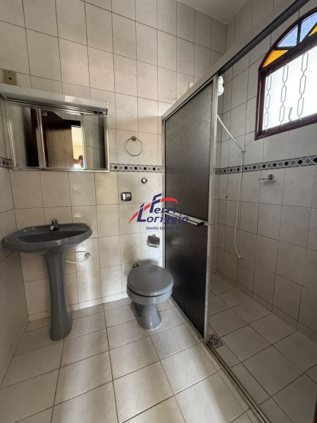 Casa com 3 quartos e 3 banheiros à venda no bairro Jardim do Vale, Guaratingueta