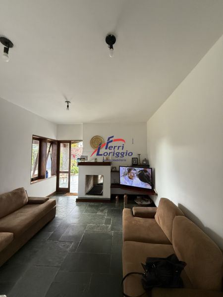 Casa com 5 quartos e 6 banheiros à venda no bairro Vila Paraiba, Guaratingueta