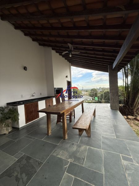 Casa com 5 quartos e 6 banheiros à venda no bairro Vila Paraiba, Guaratingueta