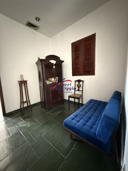 Casa com 5 quartos e 6 banheiros à venda no bairro Vila Paraiba, Guaratingueta