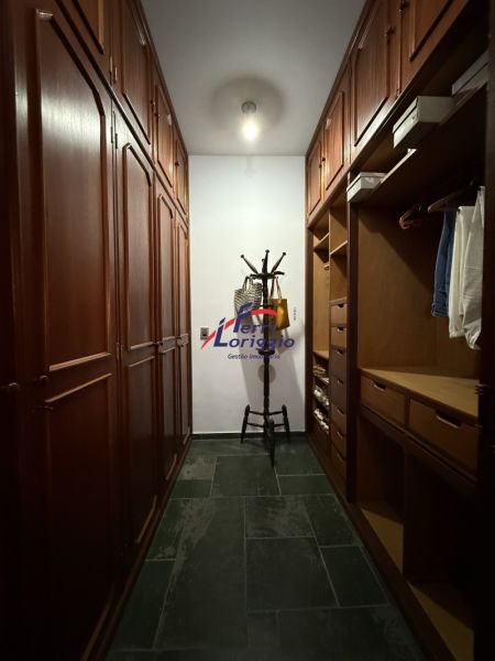 Casa com 5 quartos e 6 banheiros à venda no bairro Vila Paraiba, Guaratingueta
