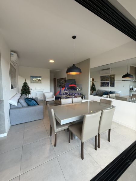 Apartamento com 2 quartos e 2 banheiros à venda no bairro Vila Paraiba, Guaratingueta
