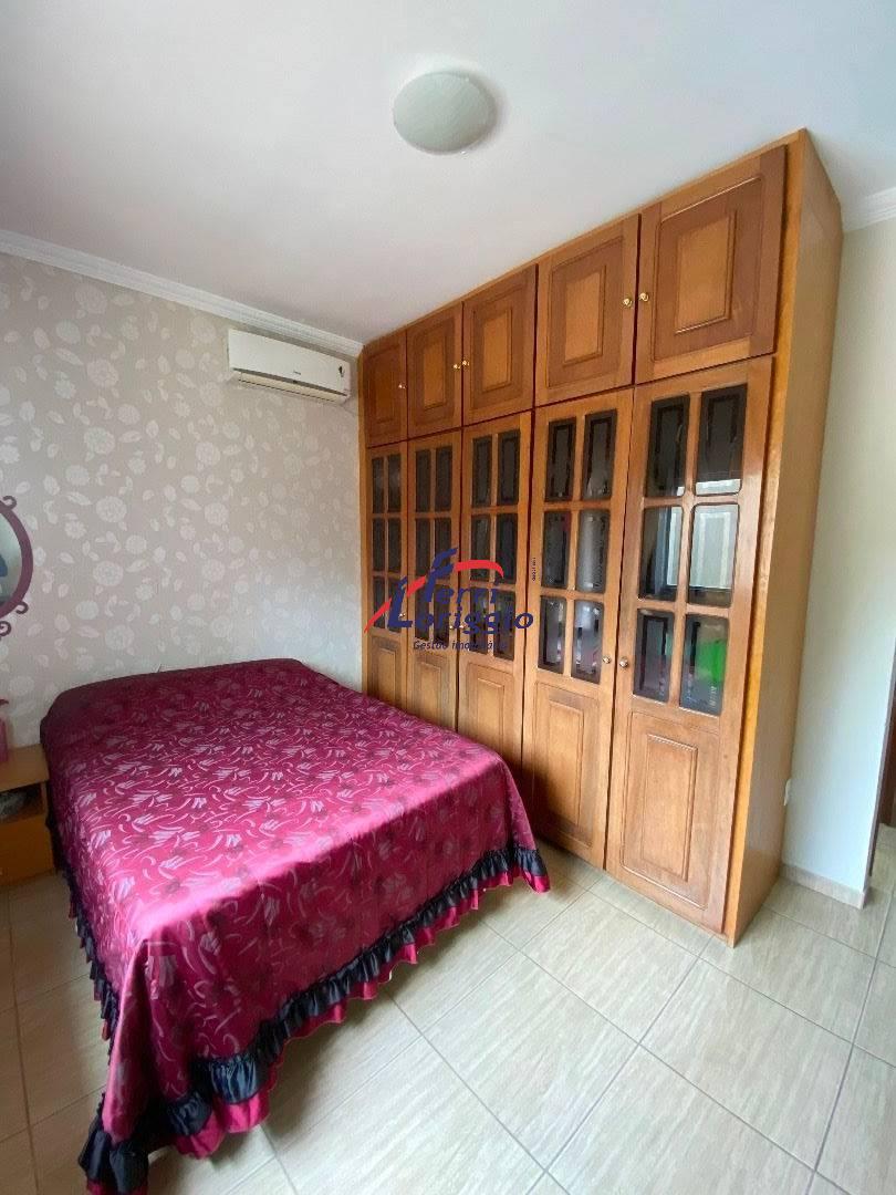 Casa com 3 quartos e 3 banheiros à venda no bairro Village Santana, Guaratingueta
